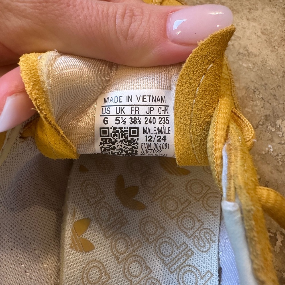 Adidas Spezial in Yellow (men’s sizing) - Picture 7 of 7